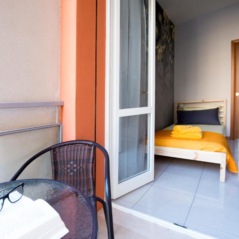 BOTANIKA - Three-Bedroom Apartment - 19