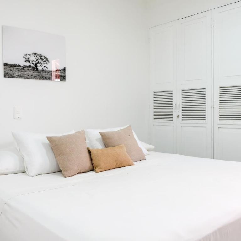 Mucura Hotel & Spa - Habitación Deluxe con cama extragrande - 5
