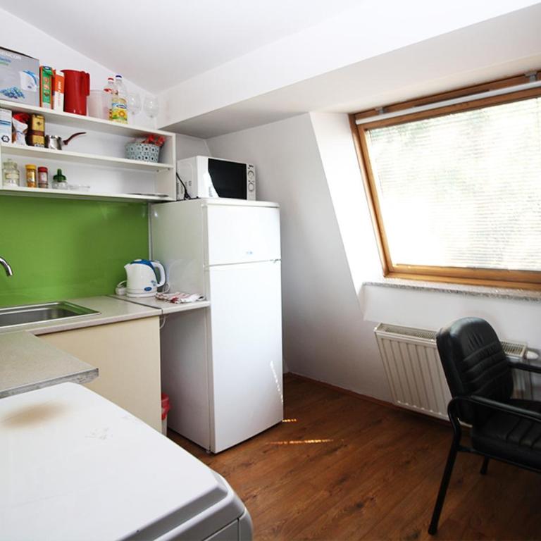 Beautiful View Of Sarajevo Center - Apartment with Balcony - 9