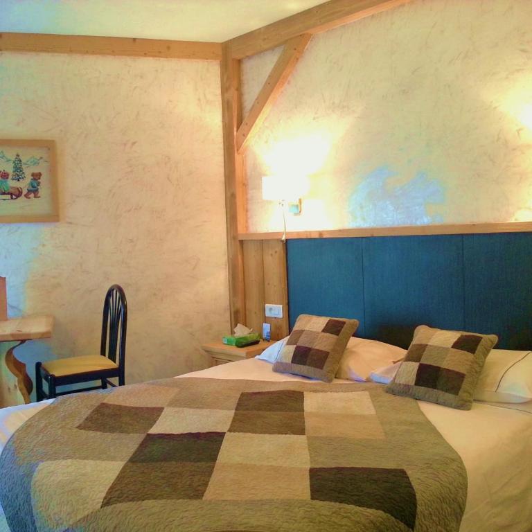 Hotel Le Littoral - Chambre Double Traditionnelle - Vue Partielle sur Lac - 1