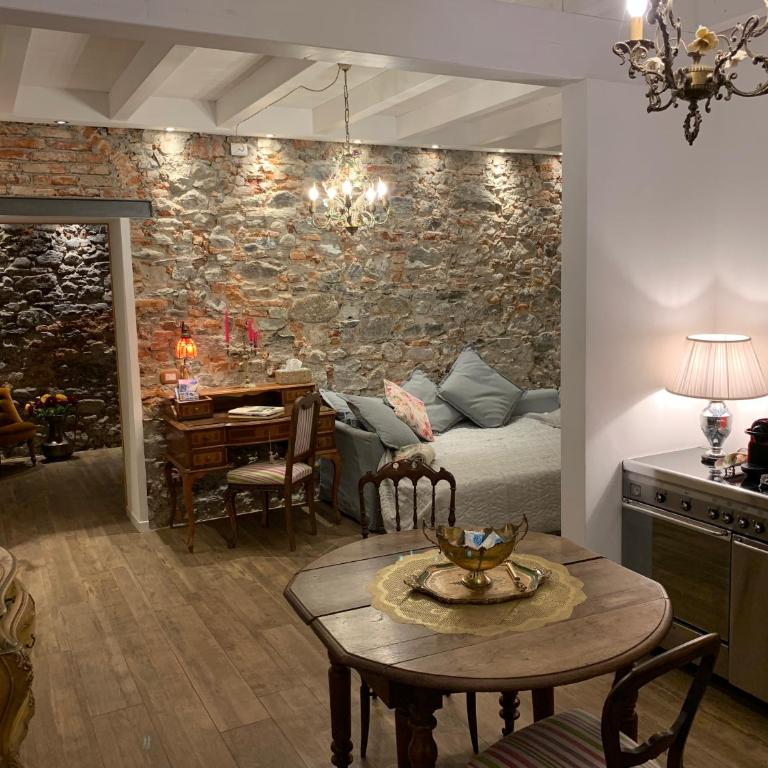Il Giardino Segreto Arona, Charming Apartments - Appartamento con 1 Camera da Letto e con Giardino - 27