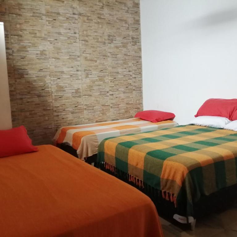 Granados - Quadruple Room - 11