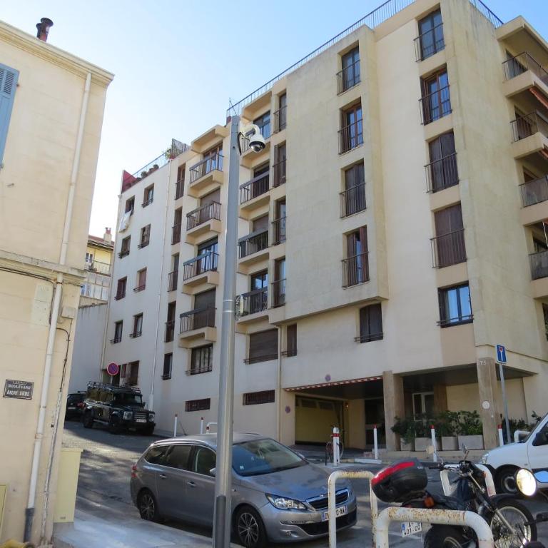 Studio calme et très lumineux, au pied de notre Dame de la Garde - Appartement 1 Chambre - 13