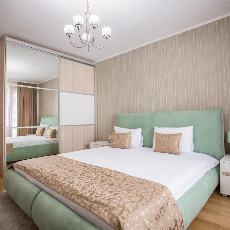 VIP Apartments - Apartman sa 3 Spavaće Sobe i Pogledom na Planinu i Reku - 12
