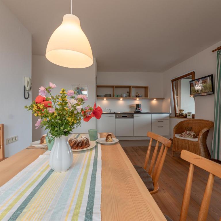 Mösslacher's Ferienwohnungen - Apartment mit Blick auf die Berge - 1