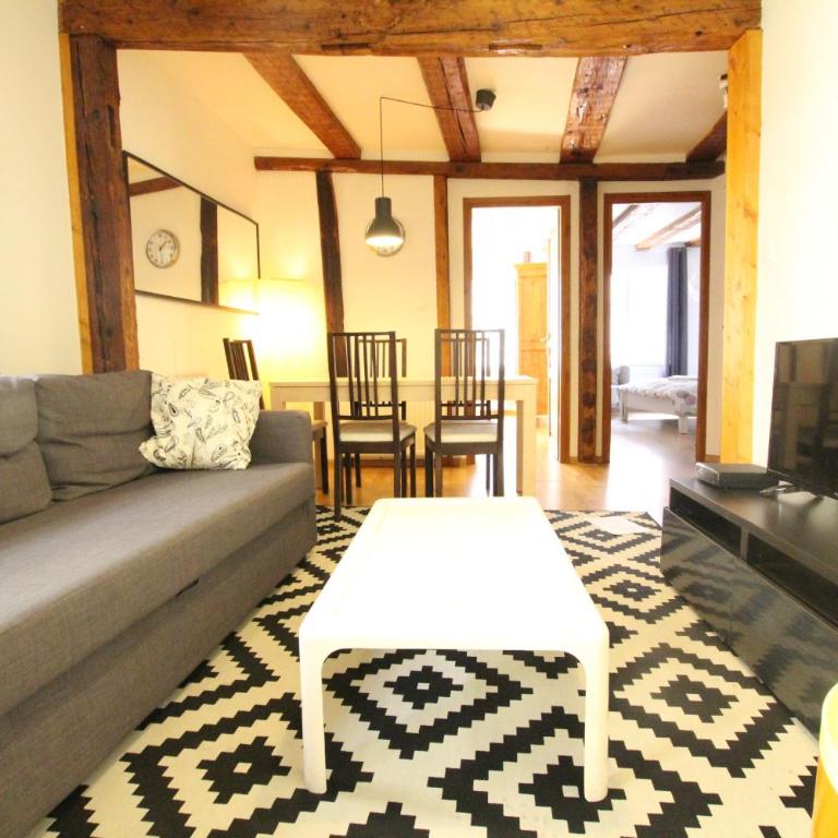 Colmar Historic Center - Alsacian Appartement PETITE VENISE 1 - BookingAlsace - Appartamento Superior - 1