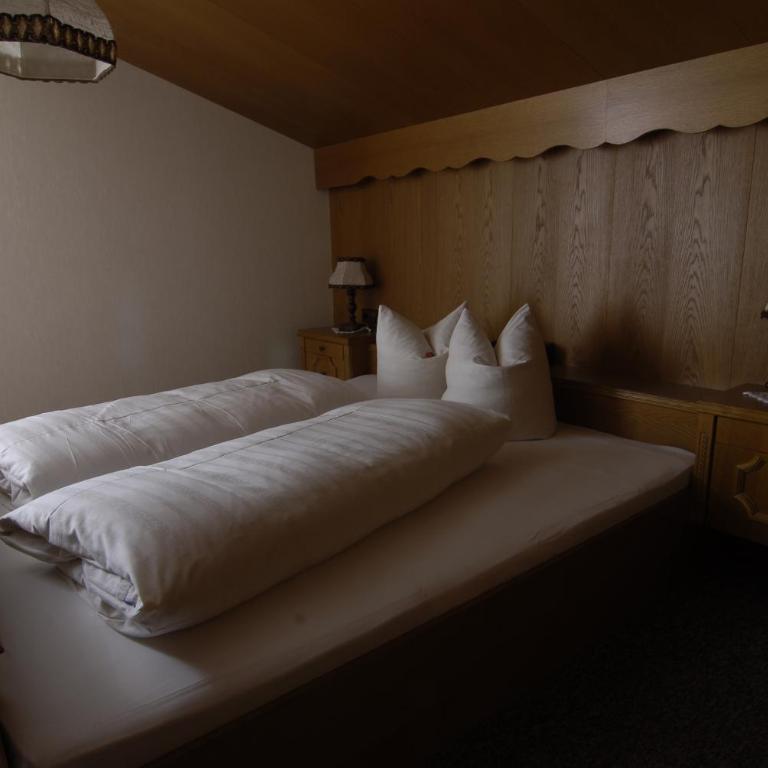 Gästehaus Troppmair - Doppelzimmer mit Balkon - 3