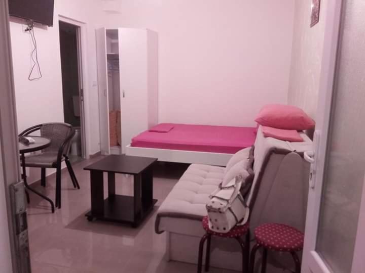 Apartmani Holiday Sutomore - Apartman sa 1 Spavaćom Sobom - 3