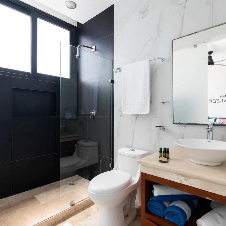 2BR Oasis w Rooftop Pool & Ocean View - Apartment - Apartment - 22