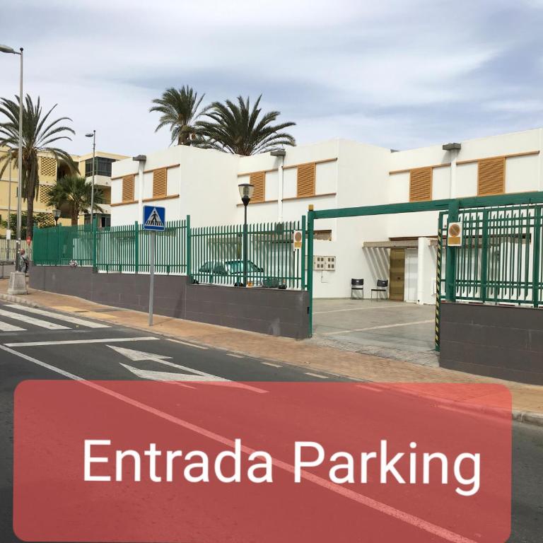 Barber Las Brisas - Two-Bedroom Apartment - 40