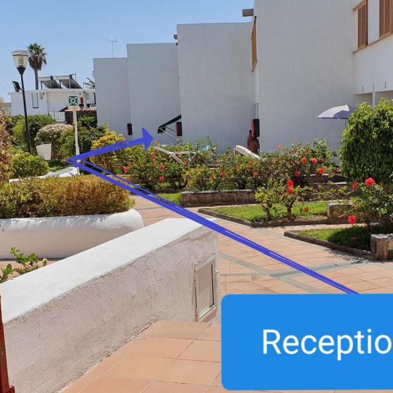 Barber Las Brisas - Two-Bedroom Apartment - 11
