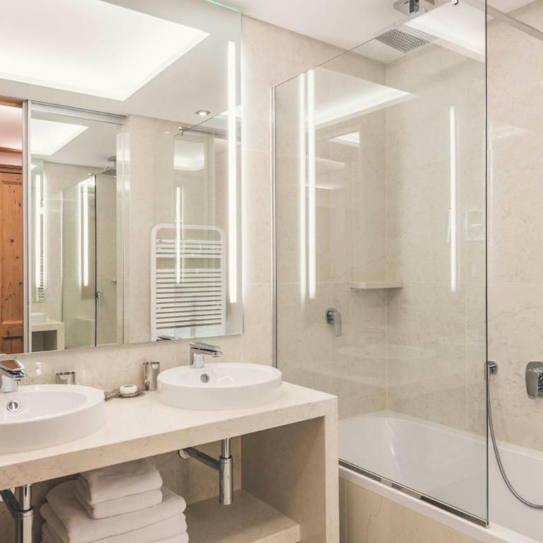 Schlosshotel Ischgl 5-Sterne Superior - Comfort Doppelzimmer - 1
