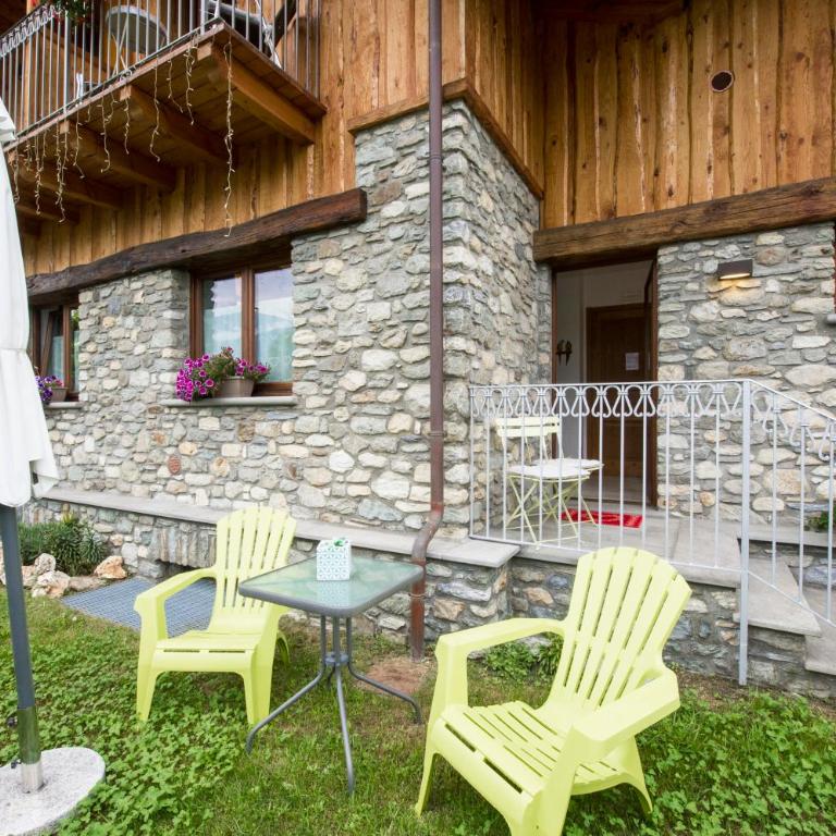 B&B Pousada Rio Aosta-servizi di Bed and breakfast - Camera Matrimoniale con Vista Giardino - 1