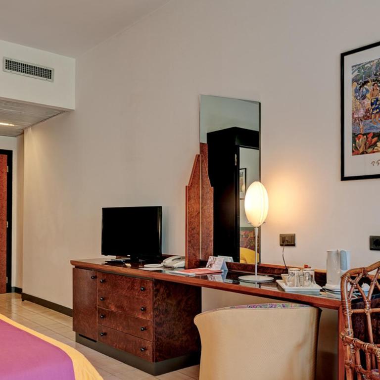 Hotel Olimpo le Terrazze - Camera Standard Matrimoniale/Doppia con Letti Singoli con Balcone - 2