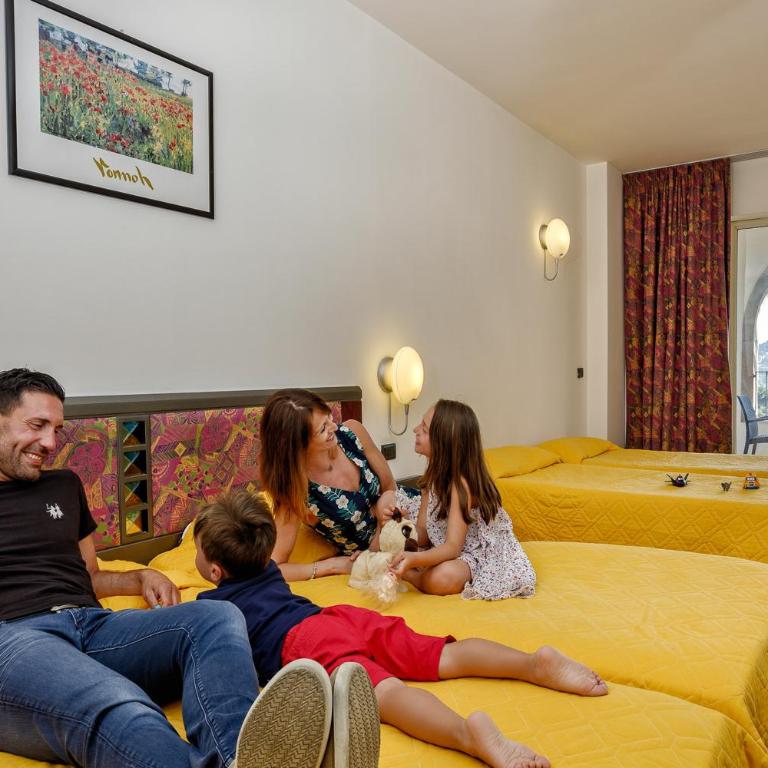 Hotel Olimpo le Terrazze - Camera Quadrupla Economy - 4
