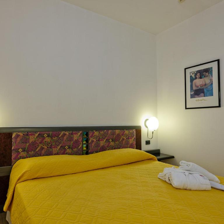 Hotel Olimpo le Terrazze - Camera Matrimoniale/Doppia con Letti Singoli con Balcone e Vista Mare - 8