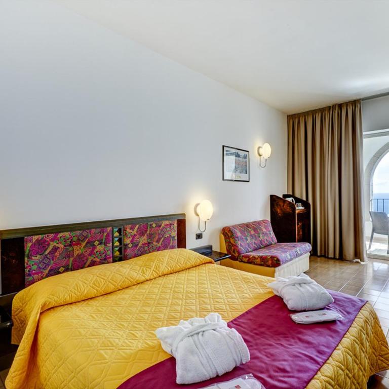 Hotel Olimpo le Terrazze - Camera Matrimoniale/Doppia con Letti Singoli con Balcone e Vista Mare - 11