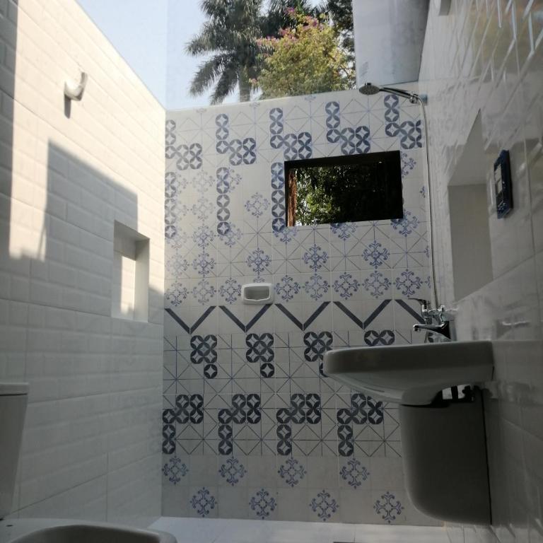 Granados - Triple Room - 5