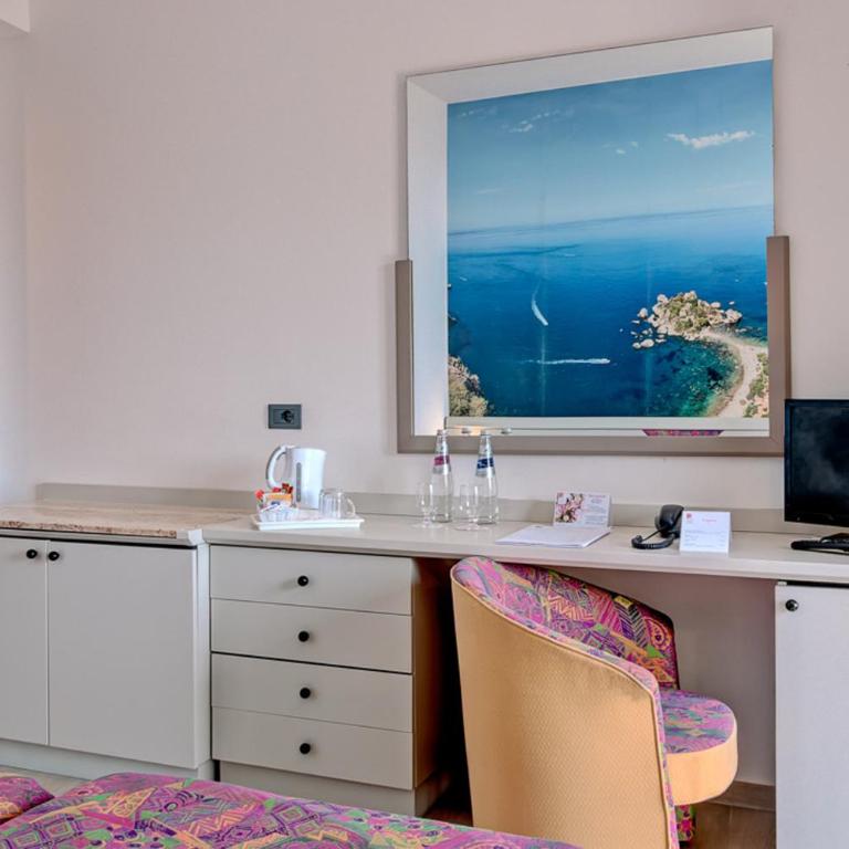 Hotel Antares - Camera Matrimoniale/Doppia con Letti Singoli con Vista Mare Parziale - 9