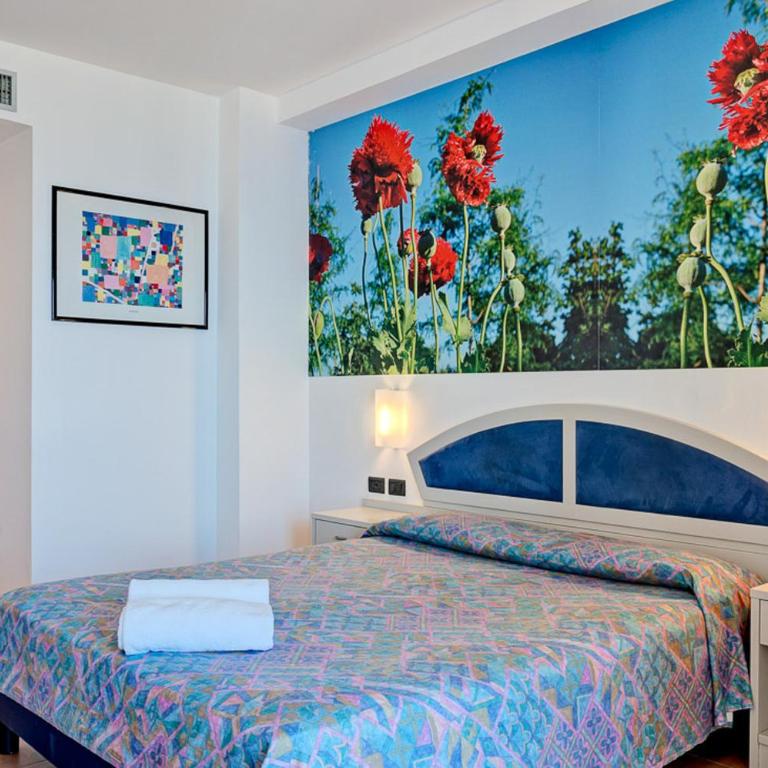 Hotel Antares - Camera Matrimoniale/Doppia con Letti Singoli con Vista Mare Parziale - 13