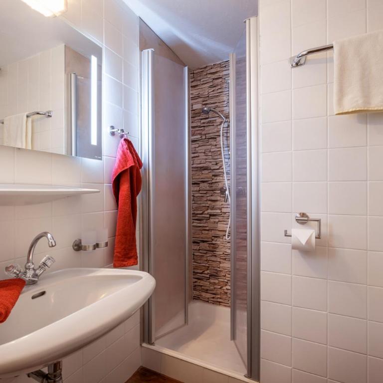 Gasthof Pension Berghof - Doppelzimmer - 4