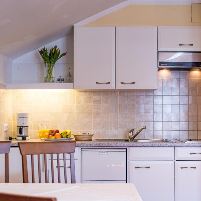 Appartements Monuth - One-Bedroom Apartment with Balcony (2 Adults) - 8