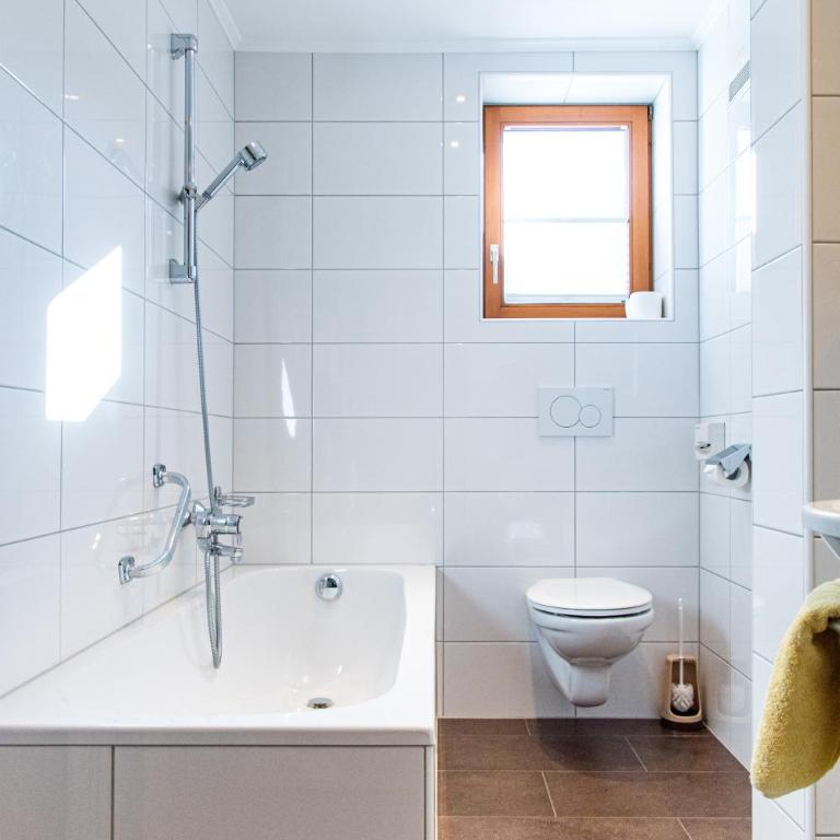 Appartements Monuth - One-Bedroom Apartment with Balcony - 5