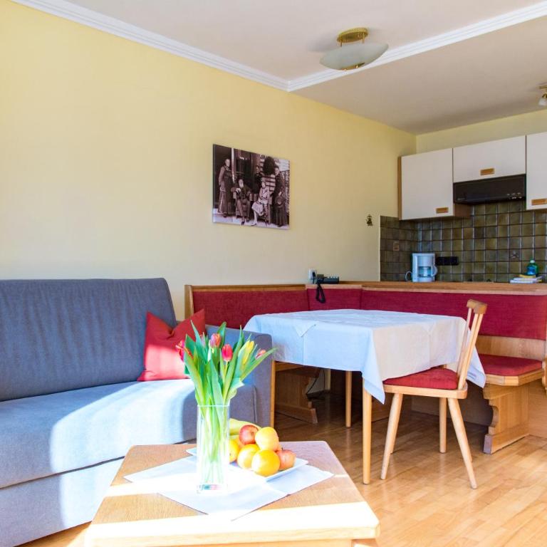 Appartements Monuth - Studio with Balcony - 1