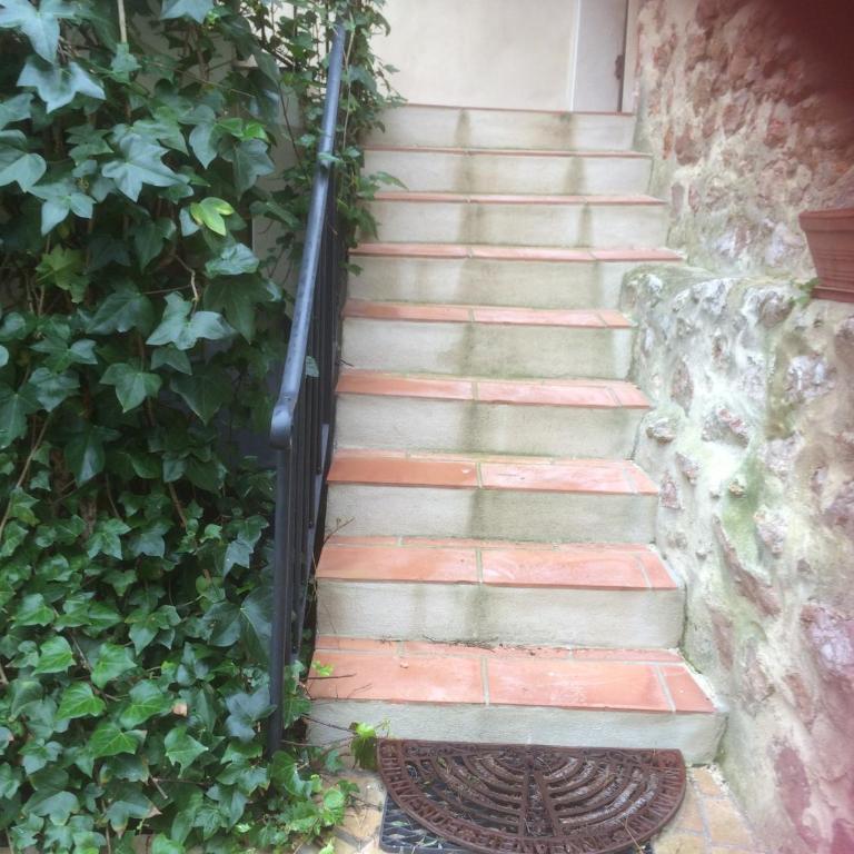 SETE maison de ville avec jardin clos - Maison 2 Chambres - 17
