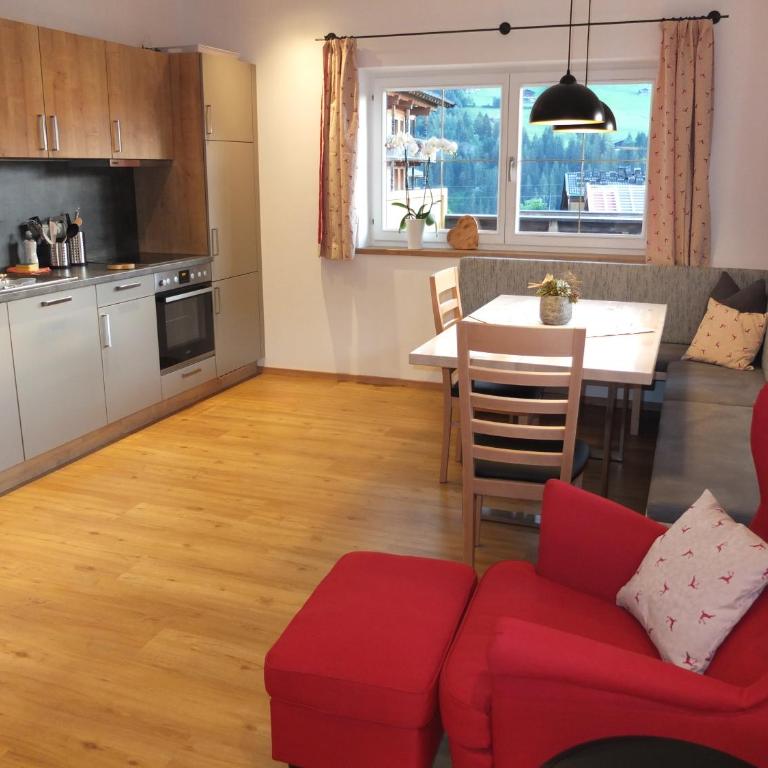 Apartment Haus Dahoam - Apartment mit Terrasse - 8