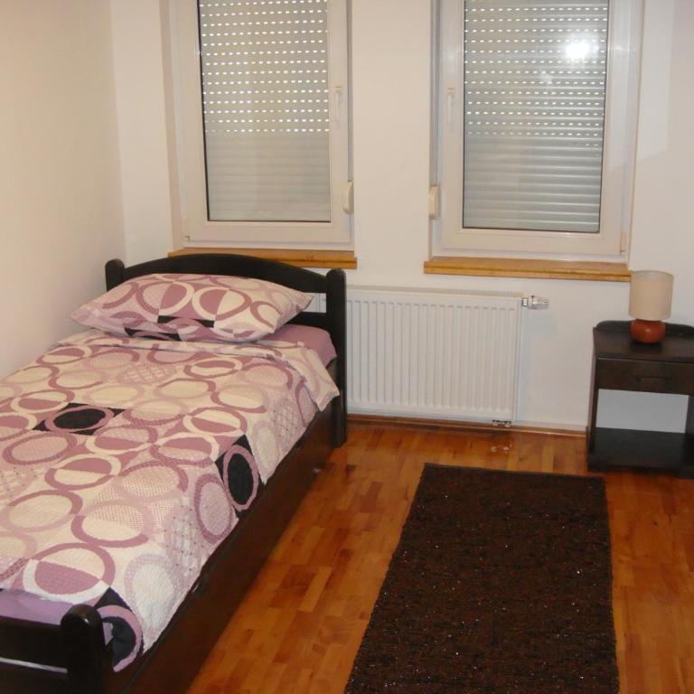 Guesthouse Rota - Jednokrevetna Soba sa Zajedničkim Kupatilom - 9