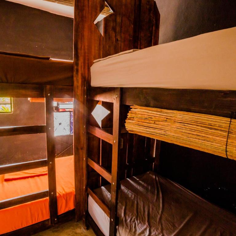 Black Jaguar Hostel - Cama en habitación compartida femenina de 6 camas - 8