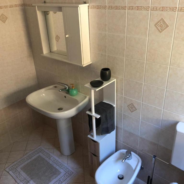 APPARTAMENTO NELLE LANGHE - Appartamento con 2 Camere da Letto - 18