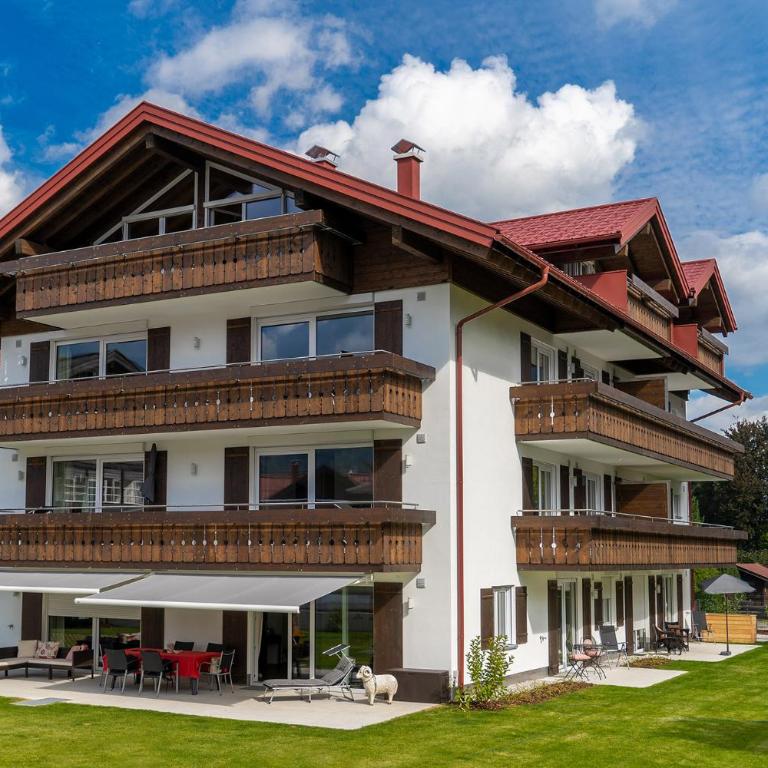 Haus Alpenherz - Apartment with Mountain View - 1