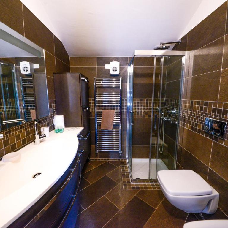1Dest - King Of The Lake - Appartamento con 2 Camere da Letto - 21