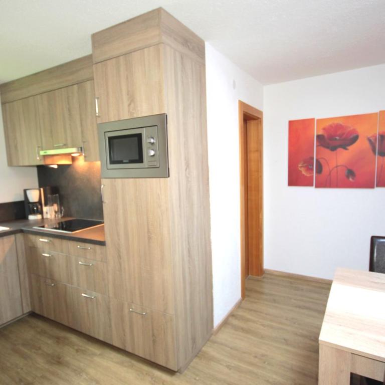 Gästeheim Anna - Apartment mit 2 Schlafzimmern und Balkon - 7