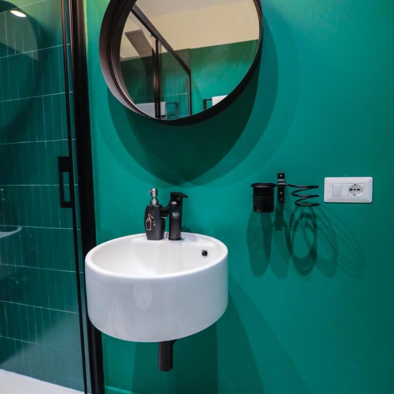 O.Effe. Suites / Vatican - Camera Matrimoniale con Bagno Privato - 4