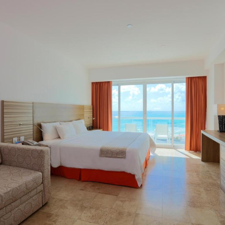 Krystal Cancun - Family Studio (2 Adults + 2 Children) with Sea View - 2
