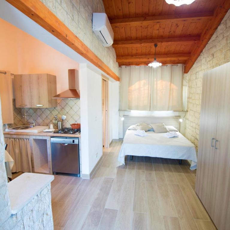 Donna Tommasa - Six-Bedroom House - 7