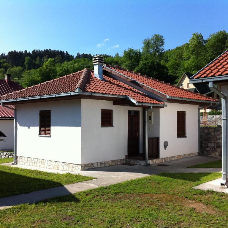 Apartmani LUX - Apartman sa 2 Spavaće Sobe i Terasom - 16