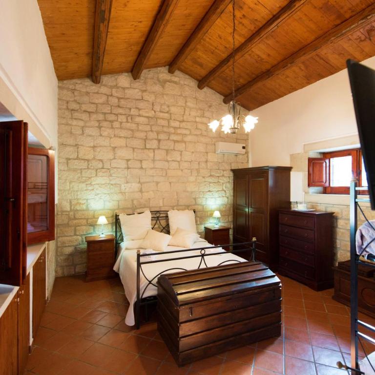 Donna Tommasa - Six-Bedroom House - 1