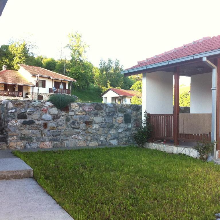 Apartmani LUX - Apartman sa 2 Spavaće Sobe i Terasom - 24