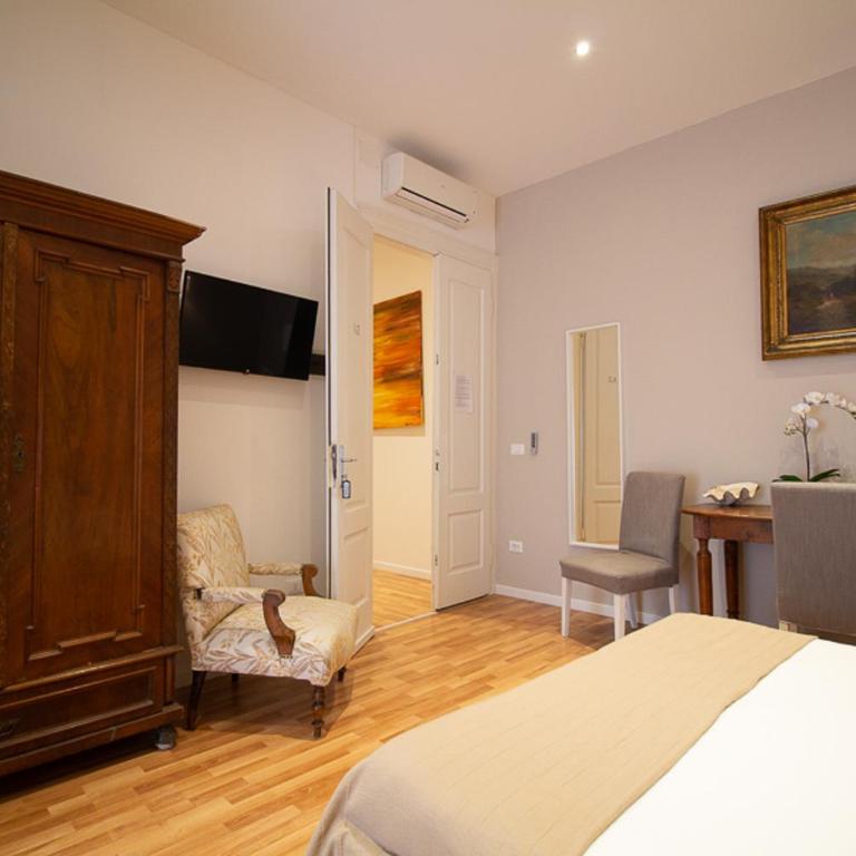 Maison Amelie - King Room - 2