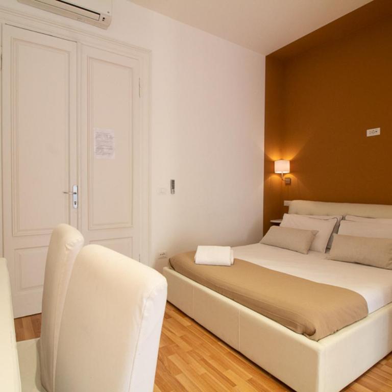 Maison Amelie - Double Room with Balcony - 1
