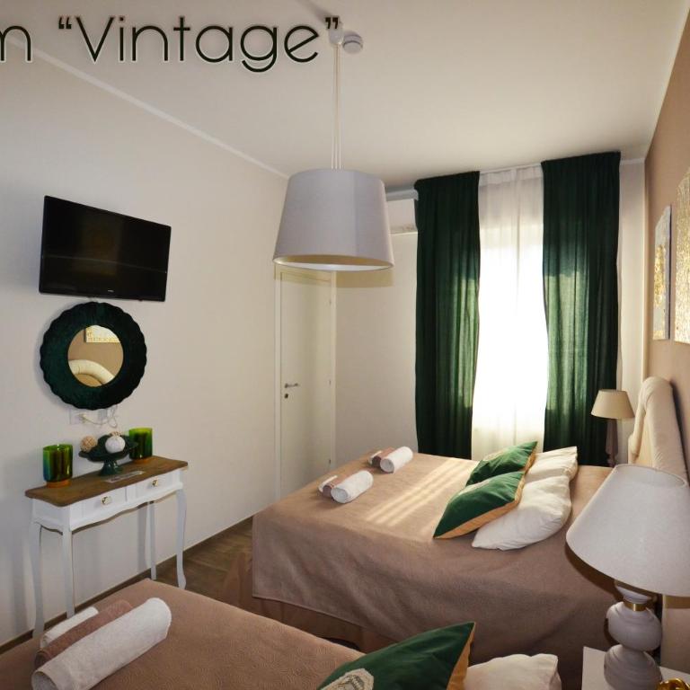 Room & Breakfast Nettuno 29 - Camera Tripla con Bagno Privato - 2