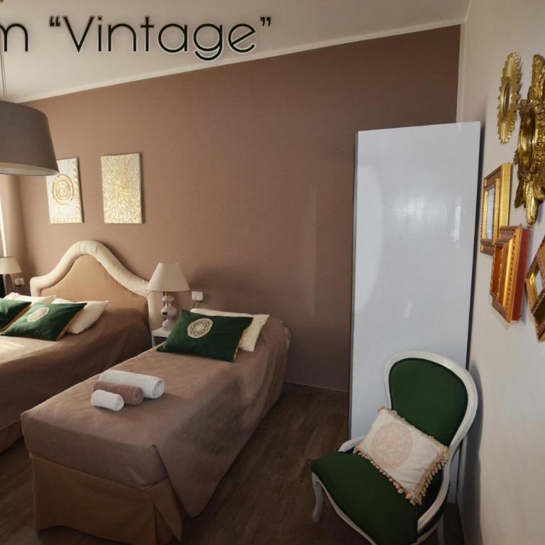 Room & Breakfast Nettuno 29 - Camera Tripla con Bagno Privato - 3