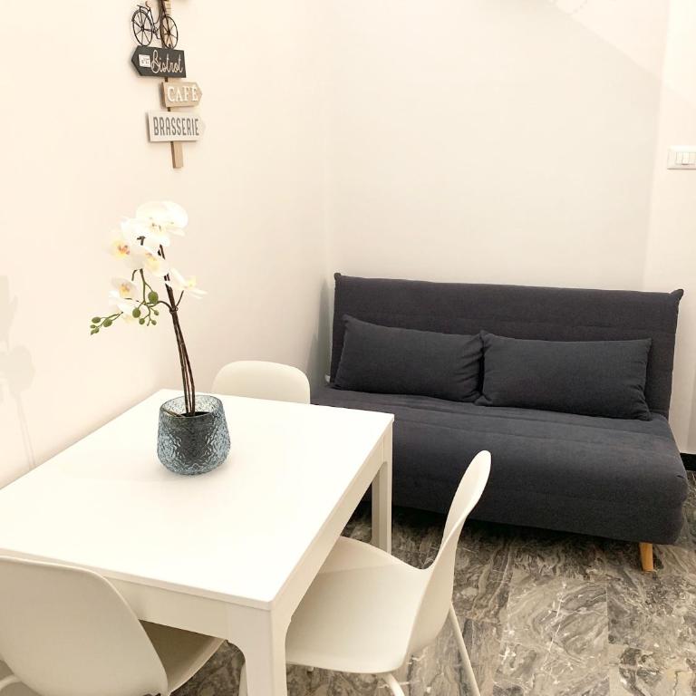 Indipendenza Luxury Apartments - Deluxe Apartment - 12