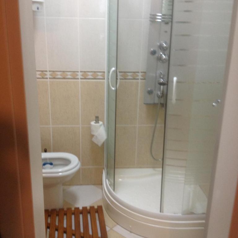 Apartments Paradiso - Dvokrevetna Soba sa Zasebnim Krevetima i Balkonom - 5