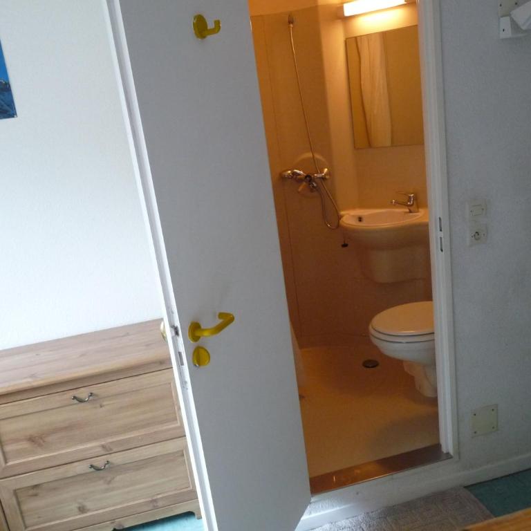 Gite l'Aiguillette du Lauzet - Chambre Familiale avec Salle de Bains - 2