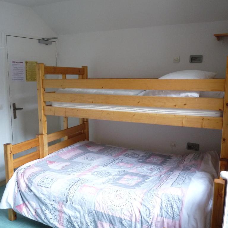 Gite l'Aiguillette du Lauzet - Chambre Familiale avec Salle de Bains - 1